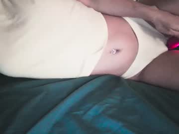 bellawiththenic