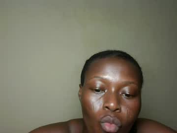 horny queen 21